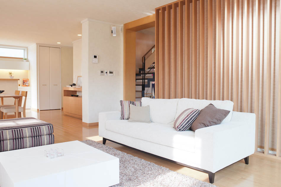 リフォーム後の綺麗なリビングの画像です